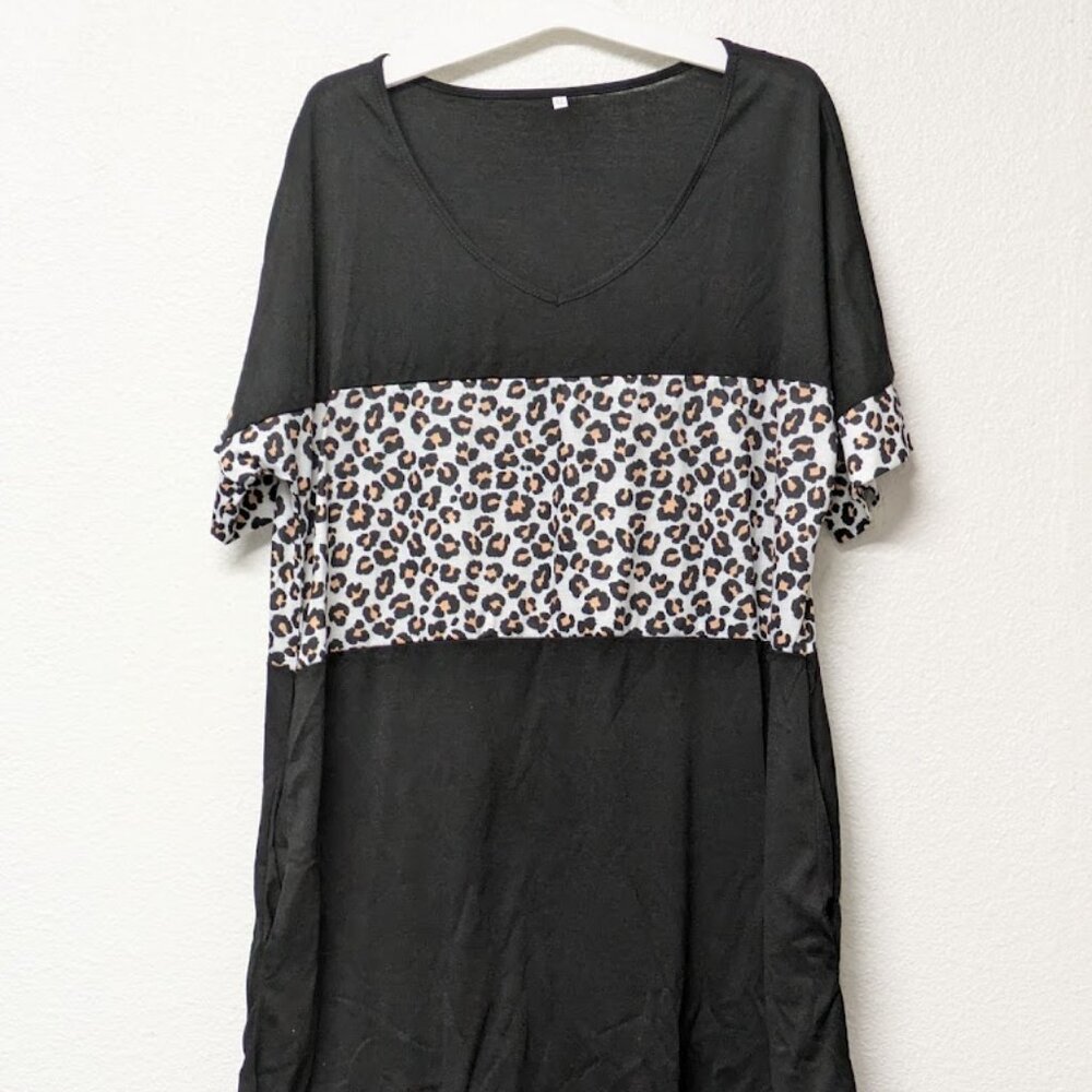 Women's Black V-Neck Short Sleeves with Leopard Print T-Shirt Dress